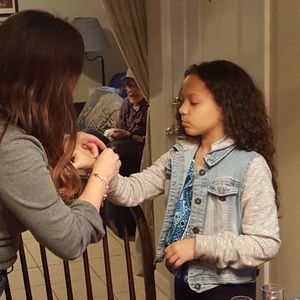 Meet your Posher, Claudia